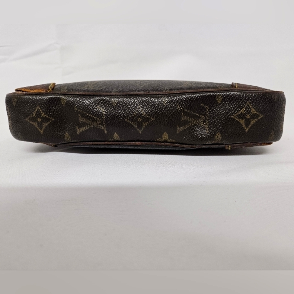 Louis Vuitton Vintage 1991 Marly Clutch In Brown LV Monogram - Picture 5 of 14